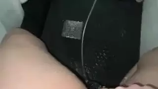 مع الجسم المثالي يستمني لها ضيق في سن المراهقة كس قبل دش