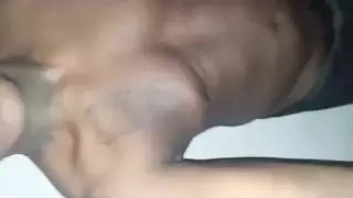 جلسة منفردة قائدة: انفجار ديك للألغاز الشعري