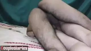 الحمار العربي الكبير وفرك كس من الخلف مع الديك