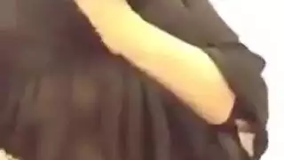 الساخنة العربية مع لها ضخمة الثدي