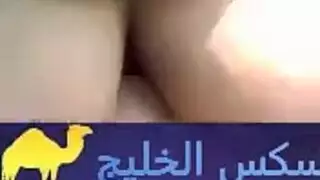 اربع رجالة و عيل صغير ينيكوا فلاحة شرموطة في الغيط - سكس جماعي مصري