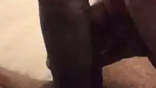 رجل قرنية يحاول صنع فيديو إباحي مع فاتنة الروسية في منزله