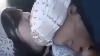 قحبة جزائرية تصور نفسها تتناك من