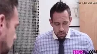 إيلا نوكس في كريم للمراهق العربي