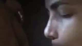 سونيا تمتص الديك السمين