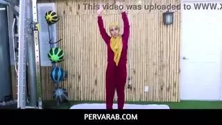 غنائم زوجة تغش مع مدربها الشخصي مع الحجاب على