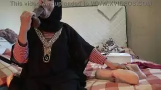 زوجة الديوث العربية التي تعيش في لندن