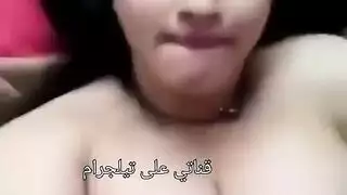 نيك شيميل هايجه تعشق النيك في طيزها الكبيره تتناك من زب ضخم