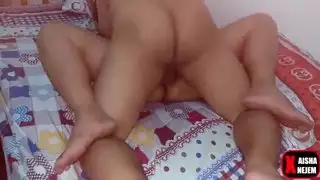 زوجة العربية سخيف مع الجار بينما بعل في العمل