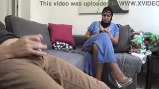 جبهة تحرير مورو الإسلامية العربية يحصل على شاعر كبير من قرنية استمناء ربيب