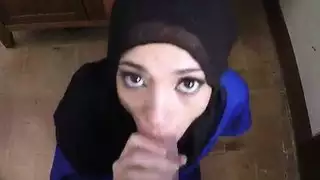لطيف في سن المراهقة العربية بينيلوب نائب الرئيس تمتص الديك للتعليم