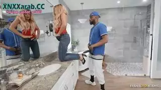 المدربيين ينيكون الأم وابنتها سكس جماعي مترجم