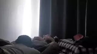 الوفاء برغبتها: الزوج يبلل ووحشية