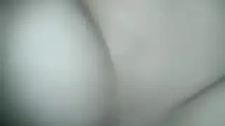 مغربية ممحونة فيها الزملة تعرض طبونها